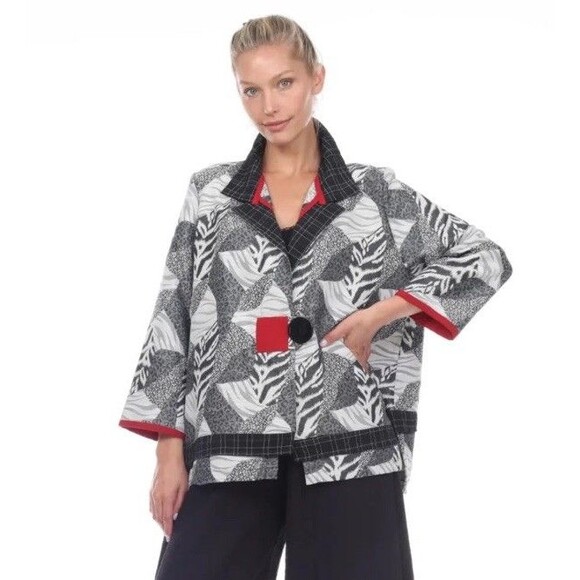 Moonight Jackets & Blazers - Moonlight Fashion Jacket Womens Small Button Textured Slit Career Kimono Mixed